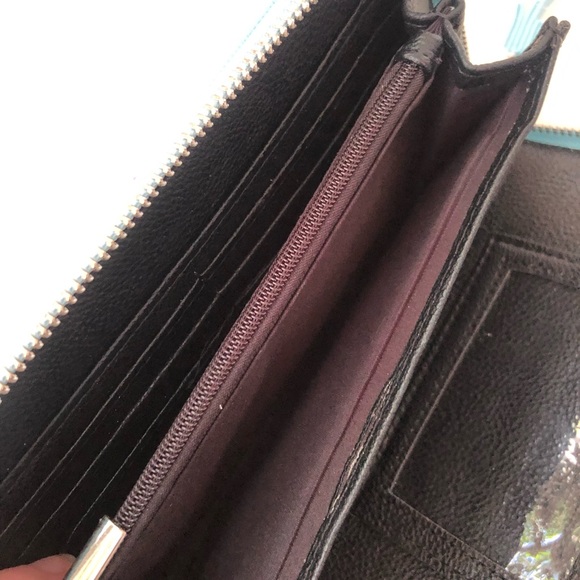 Betsey Johnson NWT Blue Bow Wallet With Wristlet - Picture 4 of 7